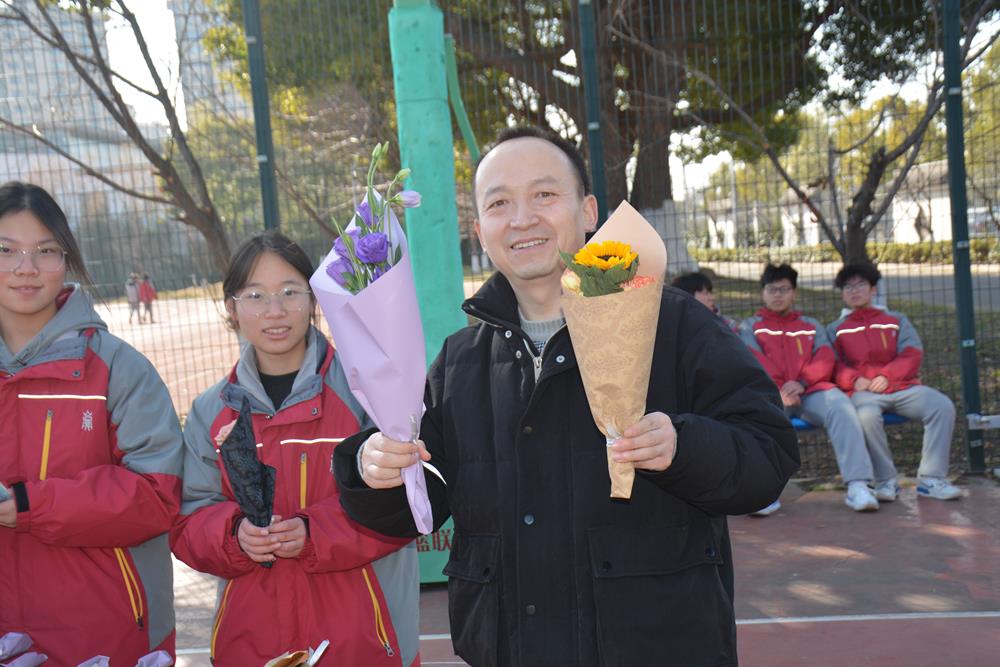 dfc0529f59b14ac997052e7a1989679e.jpg