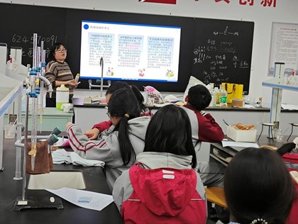 生化融合社团活动——防晒霜的细胞保卫战