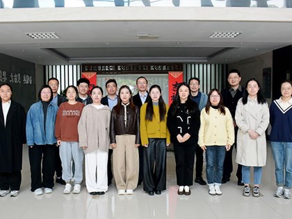 张家港市孙德勤名师工作室教研活动在我校进行