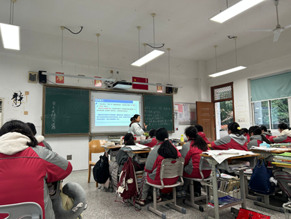 理解赏析散文关键词句——《补鞋子的人》为例（记周碧玉老师公开课）
